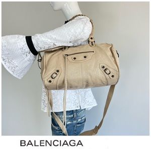 BALENCIAGA CITY BAG Beige Agneau Classic Hardware City Slouchy Shoulder Bag